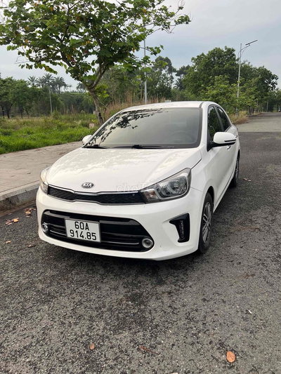 Kia Soluto Deluxe Trắng 4186 km