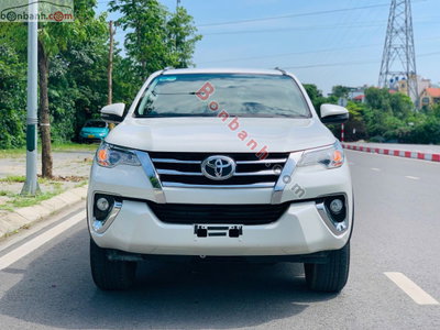 Xe Toyota Fortuner 2.4G 4x2 AT 2018