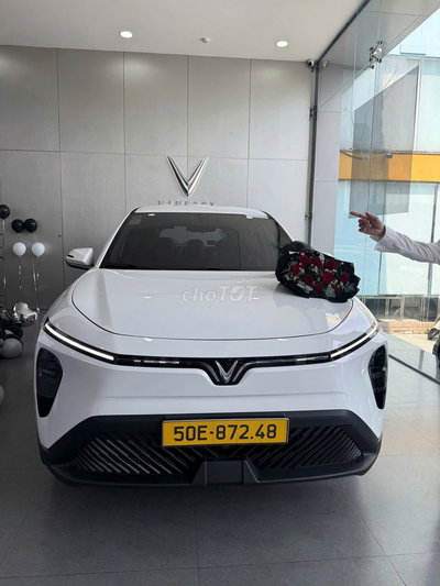Xe điện VinFast Limo Green 2026 Trắng