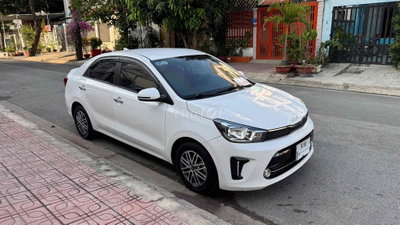 Kia Soluto 2022 1.4 AT Deluxe Trắng
