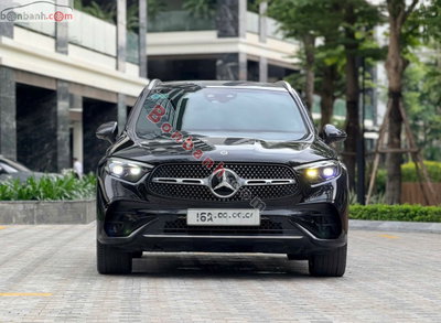 Xe Mercedes Benz GLC 300 4Matic 2023