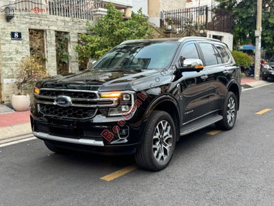 Xe Ford Everest Titanium Plus 2.0L 4x4 AT 2025