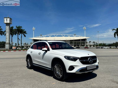 Xe Mercedes Benz GLC 200 4Matic 2023