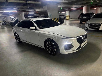 VinFast Lux A2.0 2021 Cao cấp 29.755 km Trắng