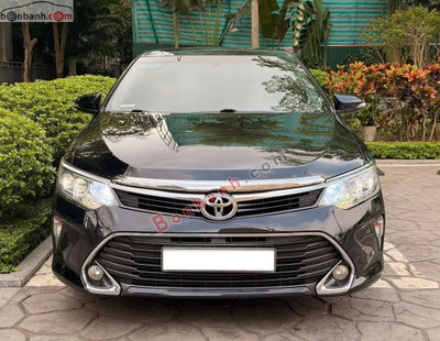 Xe Toyota Camry 2.0E 2018