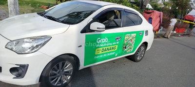Mitsubishi Attrage Trắng 5 chỗ