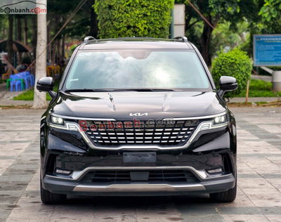 Xe Kia Carnival Signature 2.2D 2023