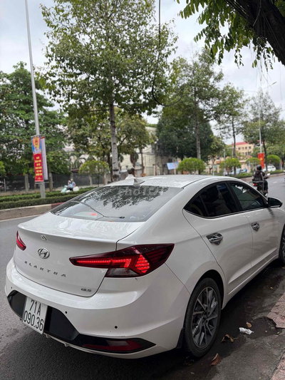 Hyundai Elantra 2020 Trắng 69.000 km