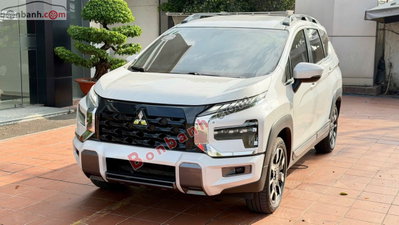 Xe Mitsubishi Xpander Cross 1.5 AT 2025
