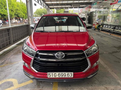 Toyota Innova Venturer 2018 Đỏ