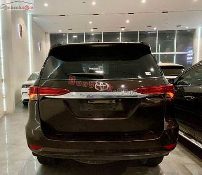 Xe Toyota Fortuner 2.4G 4x2 AT 2020