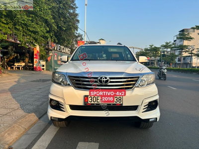 Xe Toyota Fortuner TRD Sportivo 4x2 AT 2016