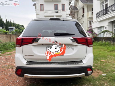 Xe Mitsubishi Outlander 2.0 CVT Premium 2018