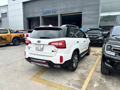 Kia Sorento 2017 Dầu Trắng 137500km