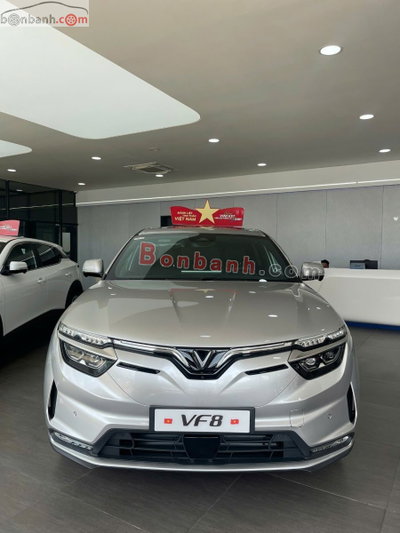 Xe VinFast VF8 Plus AWD 2026