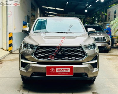 Xe Toyota Innova Cross HEV 2.0 CVT 2024