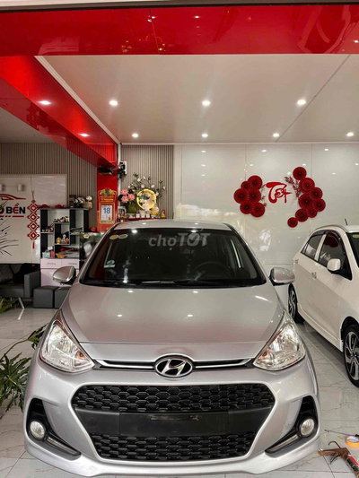 Hyundai Grand i10 Bạc
