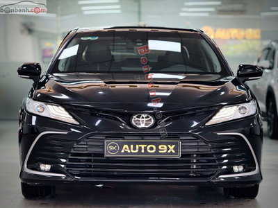Xe Toyota Camry 2.0Q 2021