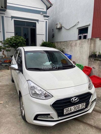 Hyundai Grand i10 Trắng