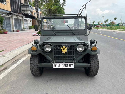 Jeep trước 1975 Xanh rêu