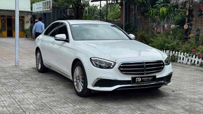 Mercedes E200 Exclusive 2023 3000 Miles Bank 90%