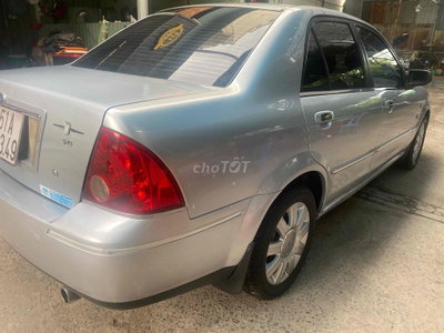 Ford Laser 1.8 bản đặc biệt