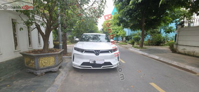 Xe VinFast VF9 Plus 6S SDI 2023