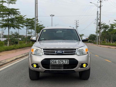 Ford Everest 2013 Vàng cát 18 vạn km