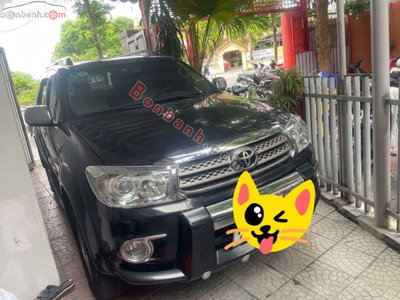 Xe Toyota Fortuner 2.7V 4x4 AT 2010