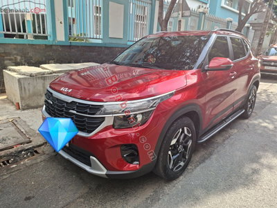 Xe Kia Seltos Luxury 1.5 AT 2024