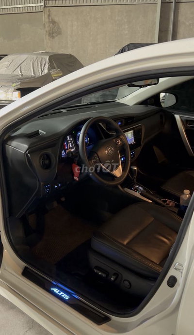 Toyota Altis 2021 1.8G Trắng