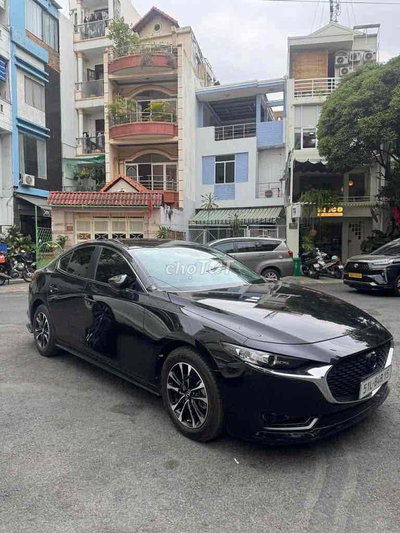 Mazda 3 2022 Luxury 5 vạn Đen