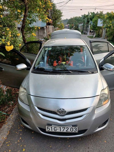 Toyota Vios 2010 . Gia đình đang sử dụng