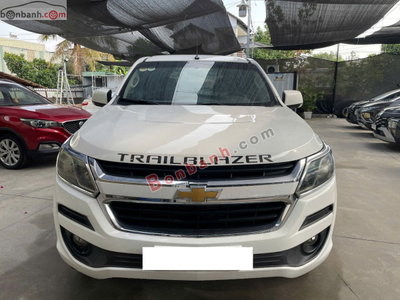 Xe Chevrolet Trailblazer LT 2.5L 4x2 MT 2018
