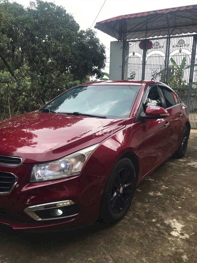Cần bán xe ô tô như hình