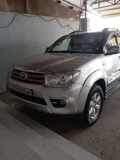 Toyota Fortuner 2009 Bạc