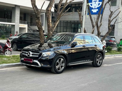Mercedes GLC 200 2018 Đen 55000 km