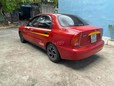Daewoo Lanos 5 chỗ Đỏ