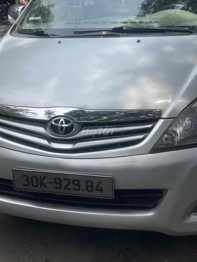 Toyota Innova 2009 G 20000 km Bạc