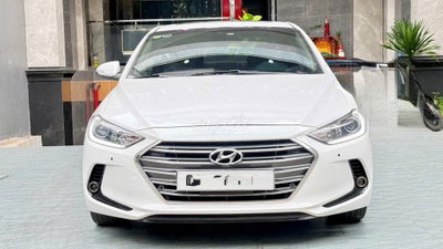 Hyundai Elantra 2.0AT Trắng 2018 -68000km