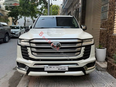 Xe Toyota Land Cruiser 4.6 V8 2021