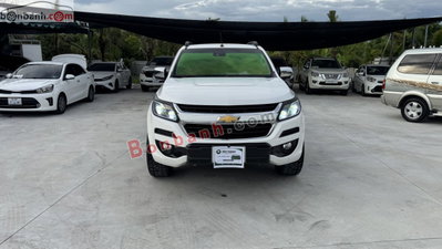 Xe Chevrolet Colorado High Country 2.5L 4x4 AT 2018