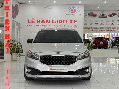 KIA Sedona 2018 2.2L DATH 66000 km Bạc
