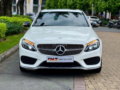 Mercedes C300 AMG Model 2019 - 43000km