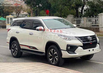 Toyota Fortuner Sportivo 2017 Trắng