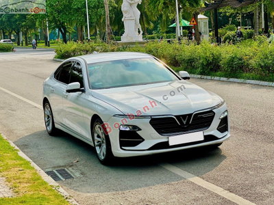 Xe VinFast Lux A 2.0 Plus 2.0 AT 2021