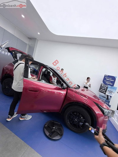 Xe VinFast VF8 Plus 2026