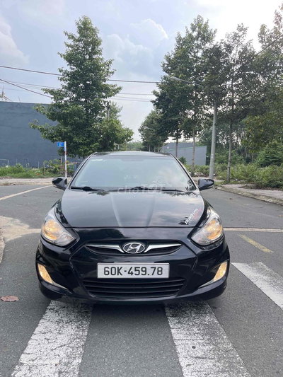 Hyundai Accent 2012