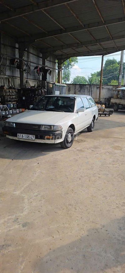 Toyota Corona 1988 Trắng