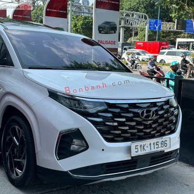 Xe Hyundai Custin Cao Cấp 2.0T 2023